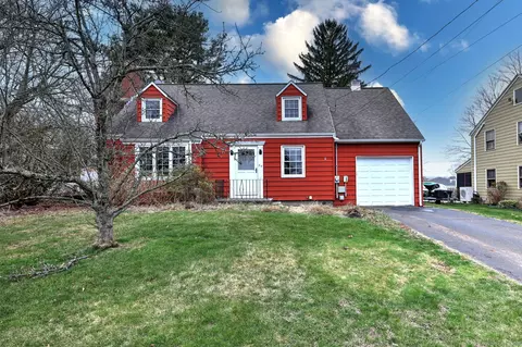 35 Parkside Ter, Meriden, CT 06450