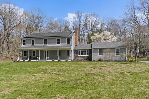 6 Tamarack Rd, Newtown, CT 06470