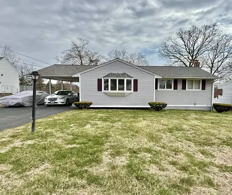52 Brookline Dr, East Hartford, CT 06108