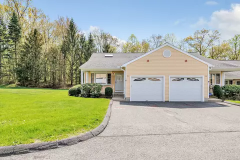 53 Highland Dr #53, Monroe, CT 06468