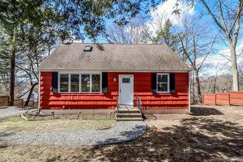 21 Hillside Ave, New Milford, CT 06776