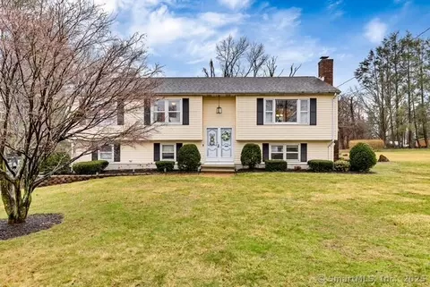 30 Turner Dr, North Haven, CT 06473