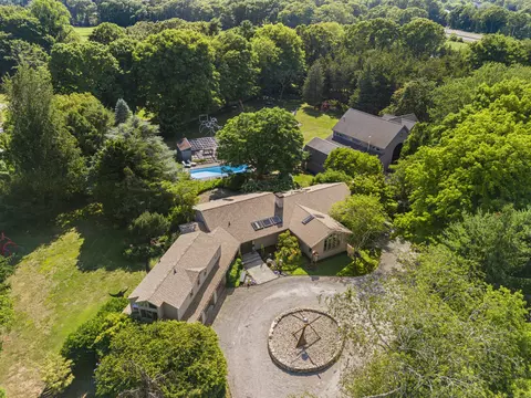 80 Lyme St # -1, Old Lyme, CT 06371