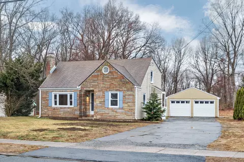 849 Matianuck Ave, Windsor, CT 06095