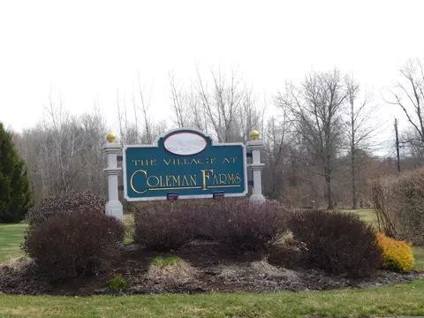 14 Old Barn Rd #14, East Windsor, CT 06088