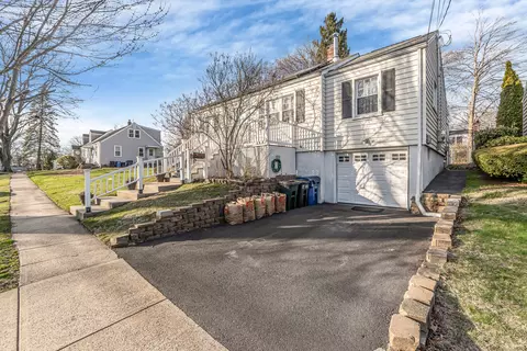 101 Sumac St, West Haven, CT 06516