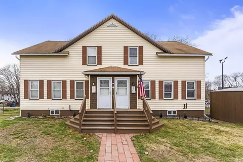13-15 7th St, Plainfield, CT 06374