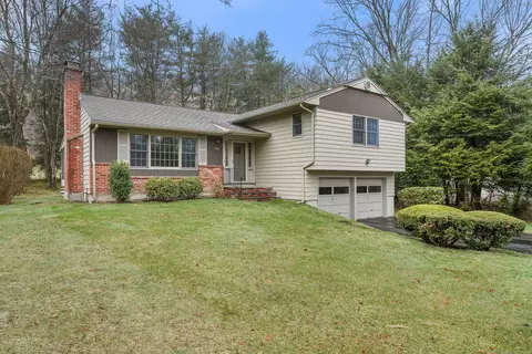 279 Mountain Rd, Cheshire, CT 06410