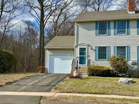 33 Waterview Dr, Windsor, CT 06095