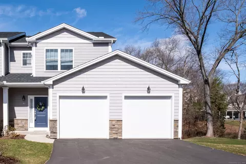 46 Red Rock Ln #46, Manchester, CT 06042