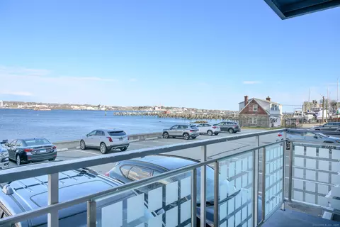 184 Pequot Ave #104, New London, CT 06320
