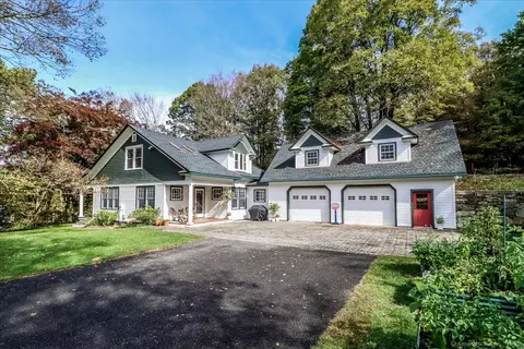 238 Litchfield Rd, New Milford, CT 06776