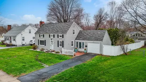 82 Welles Dr, Newington, CT 06111