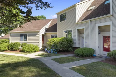 104 Sandy Point Rd #104, Old Saybrook, CT 06475