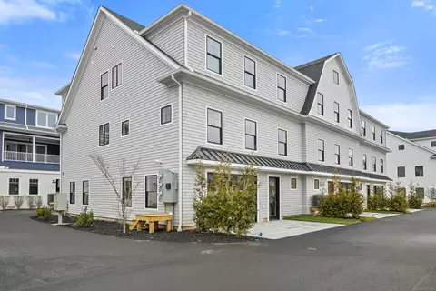 345 Reef Rd #C7, Fairfield, CT 06824