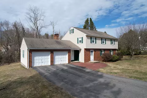 52 Lakeview Rd, Winchester, CT 06098