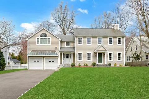 24 Casement St, Darien, CT 06820
