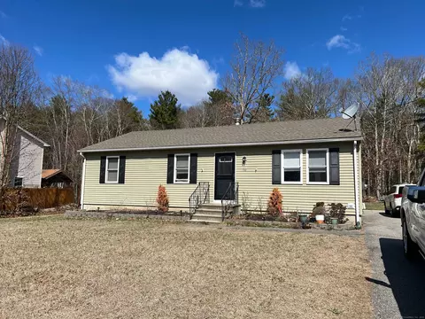 70 Pleasant View Dr, Killingly, CT 06241