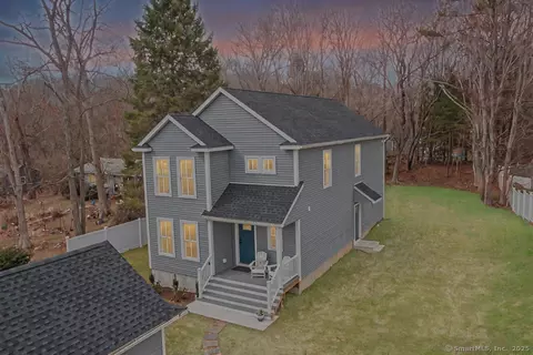 58 Killingworth Tpke, Clinton, CT 06413