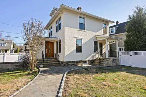 65 Orchard St, Cos Cob, CT 06807