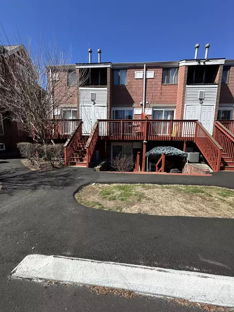 125 Olive St #G4, New Haven, CT 06511