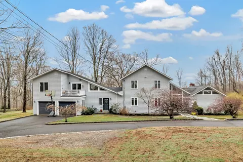 60 Old Farm Rd, Weston, CT 06883