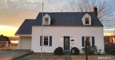 297 Lestertown Rd, Groton, CT 06340