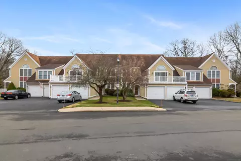 600 Washington Ave #B5, North Haven, CT 06473
