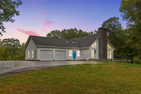 463 East St, Hebron, CT 06248