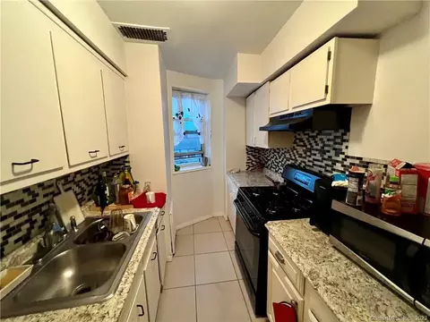 125 Prospect St #6F, Stamford, CT 06901