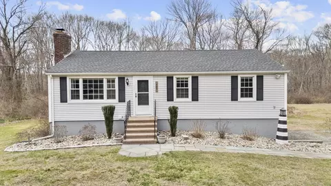 487 Durham Rd, Madison, CT 06443