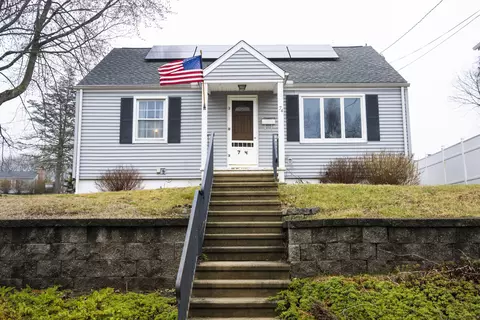 74 Columbus Ave, Meriden, CT 06451