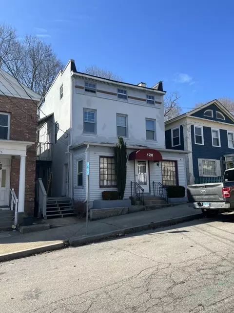 128 Broadway, Norwich, CT 06360