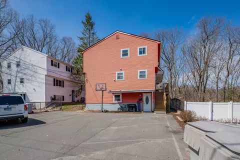 130 Marconi Ave, Bristol, CT 06010