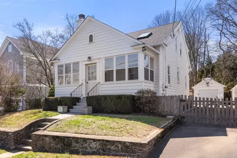 185 Woodrow Ave, Southport, CT 06890