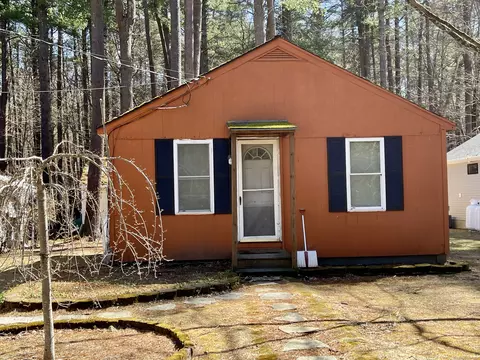 4 Weeks Ln, Killingly, CT 06241