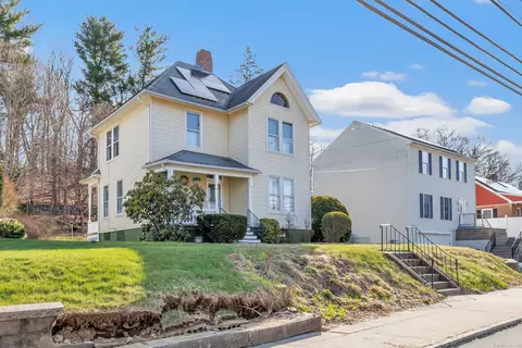 289 Hawthorne Ave, Derby, CT 06418