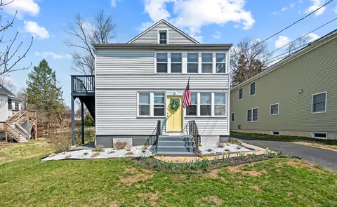 16 Waverly Ave, Portland, CT 06480