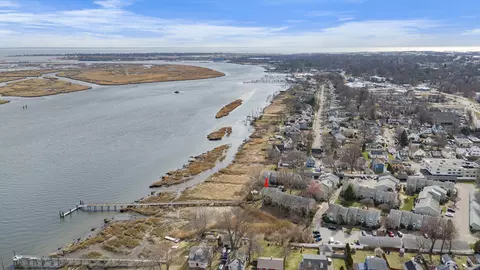 30 Ferry Ct #30, Stratford, CT 06615