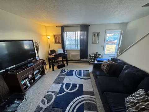 499 Scott Rd #13, Waterbury, CT 06705