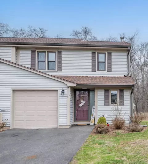 47 Sawmill Xing #47, Wethersfield, CT 06109