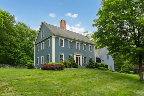 6 Ely Ln, Killingworth, CT 06419
