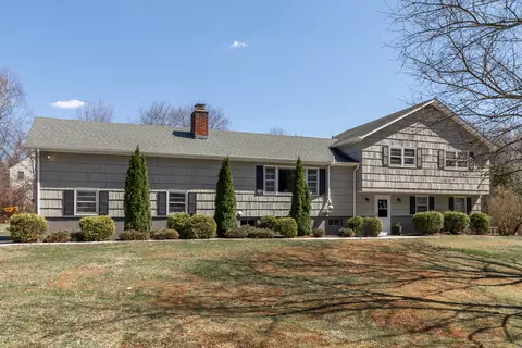 25 Spoonwood Rd, Wilton, CT 06897