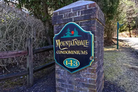 143 Pine Hill Rd #12D, Thomaston, CT 06787