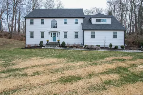 352 Patriot Rd, Southbury, CT 06488