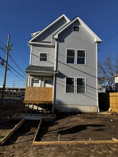 120 Park Ter, Bridgeport, CT 06604