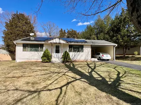 33 Orchid Rd, Meriden, CT 06450