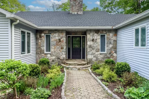 73 Long Meadow Hill Rd # A, Brookfield, CT 06804