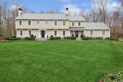 6 Pilgrim Rd, Darien, CT 06820