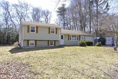 34 Klan Dr, Wolcott, CT 06716